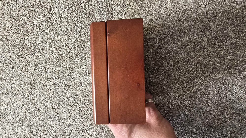 REAL WOOD KEEPSAKE BOX"DAWN"CERAMIC TILE TOP FELT INNER 5"X5"*REALLY NICE BOX*