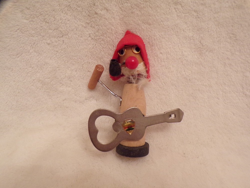 VTG Hobo Bottle Opener Hot Spring