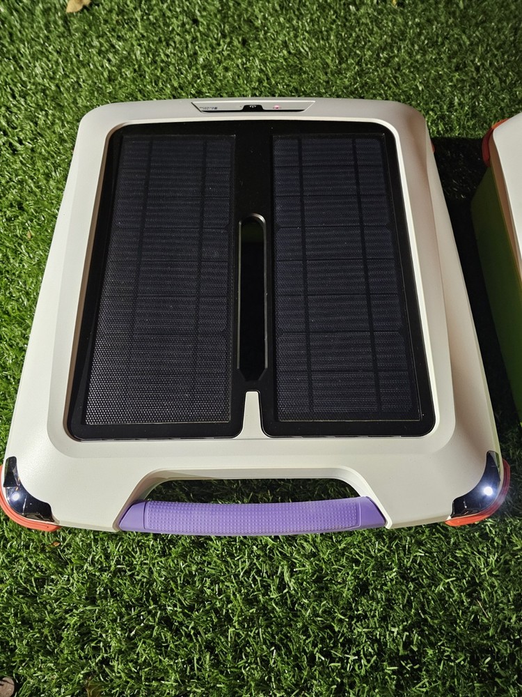 ARIEL by Solar Breeze Robotic Pool Skimmer