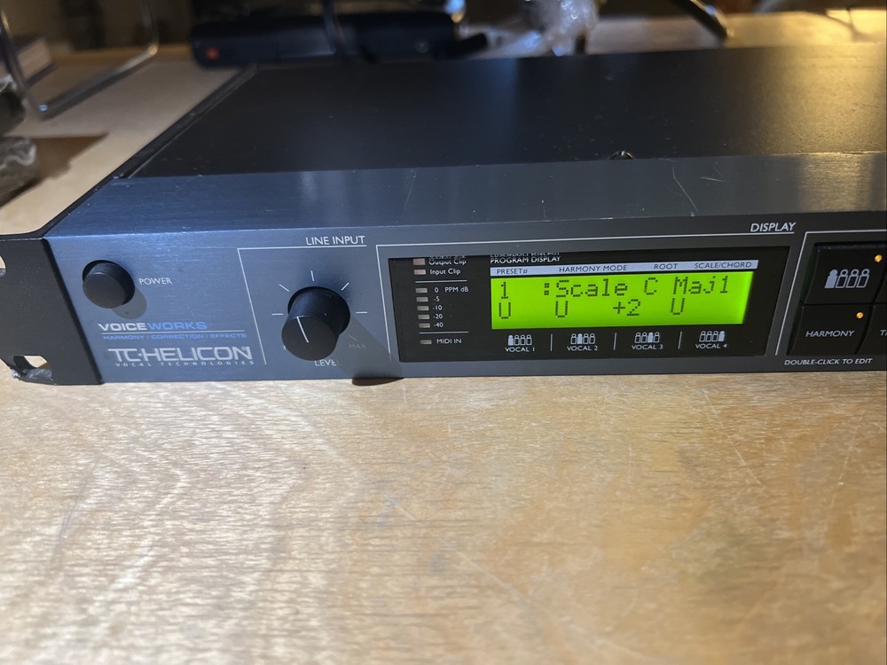 TC Helicon Voiceworks Vocal Harmonizer Effects