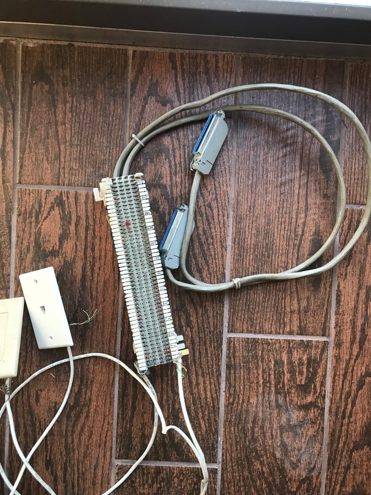 Tie EK-616KSU Phone System