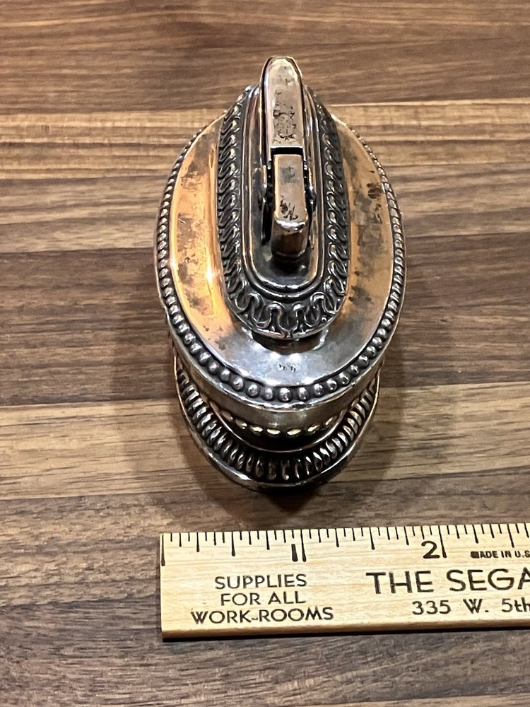 Vintage Ronson Silver Lighter: Queen Anne Table Lighter