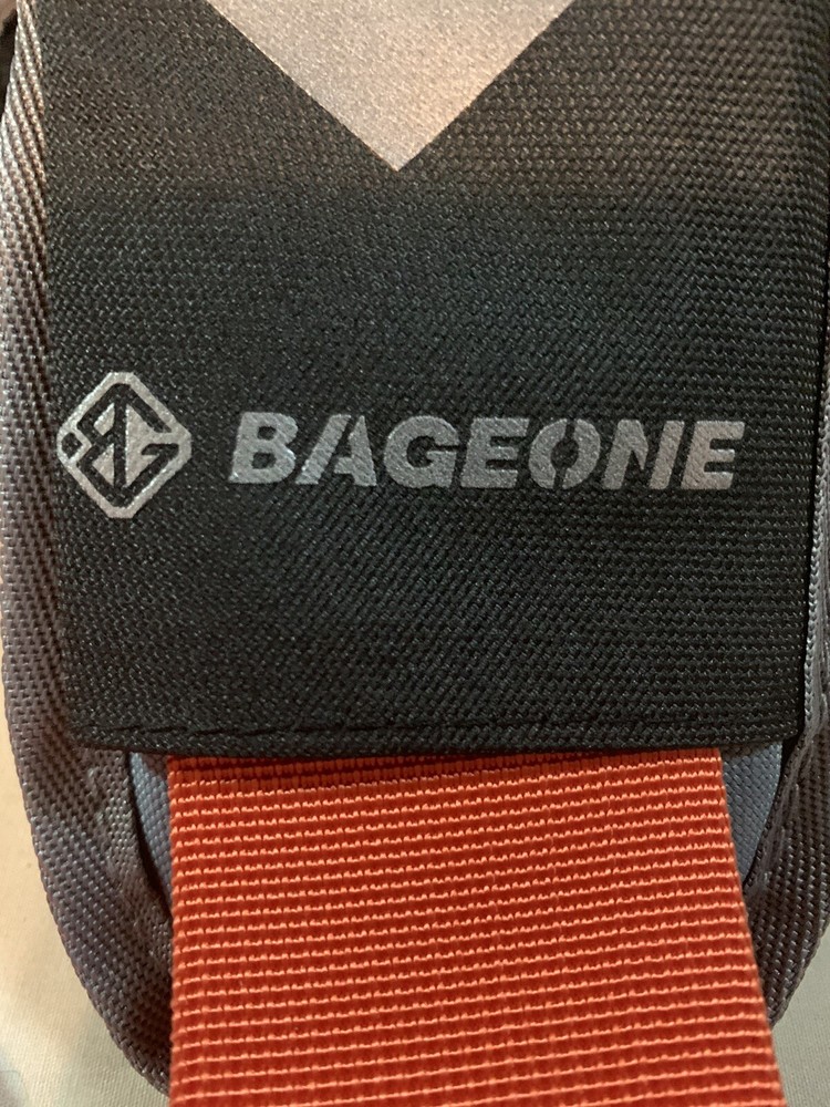 2 bageone moving straps