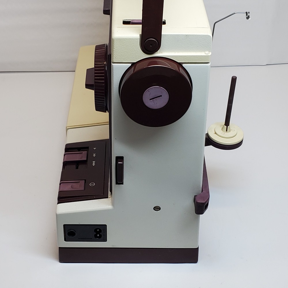 PFAFF Synchrotronic 1229 Sewing Machine AS-IS Read Condition