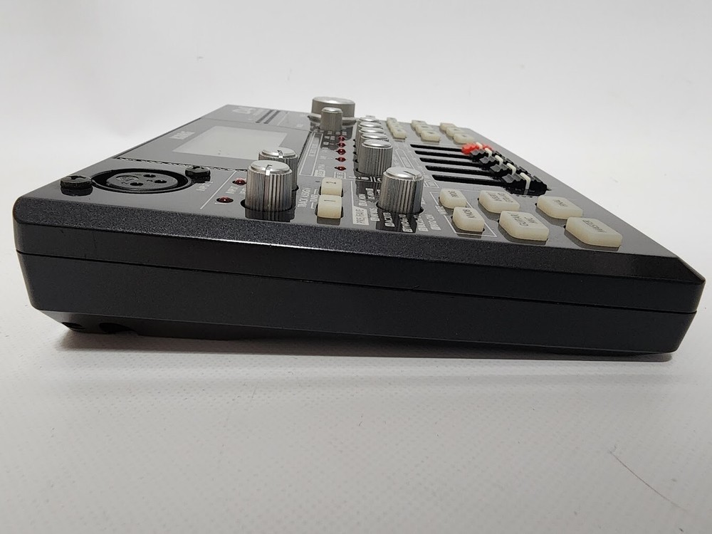 KORG D4 Digital Recorder Compact 4-track