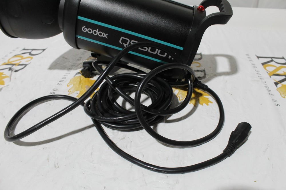 Godox Q5600ii Studio Flash ( With lamp head )