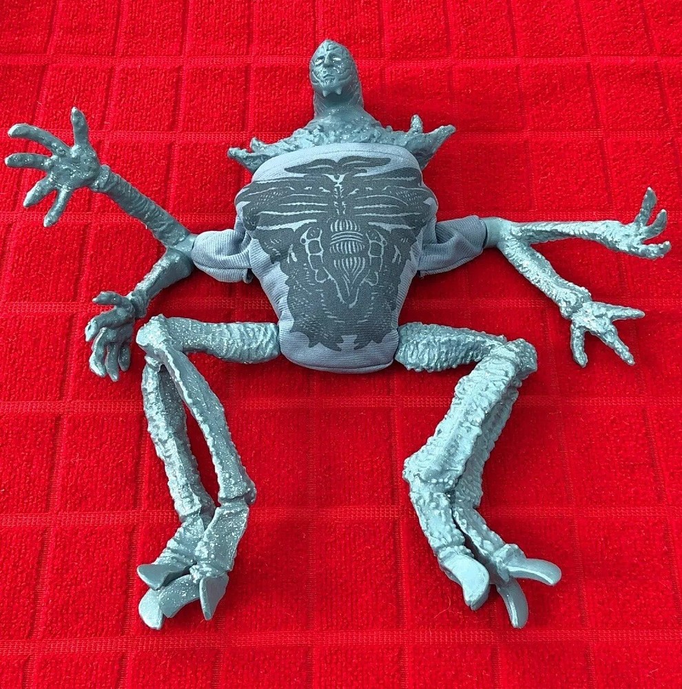 VINTAGE 1998 “LOST IN SPACE” ALIEN/PUPPET