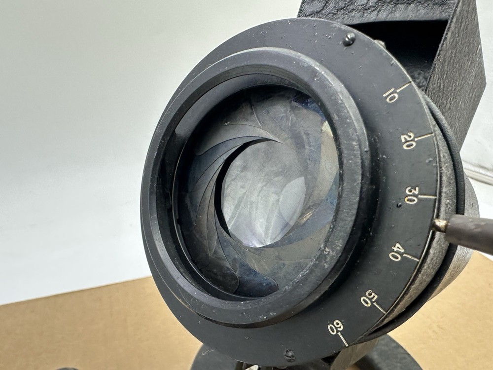 MICROSCOPE ILLUMINATOR Antique Spotlight Model 370 American Optical Co.