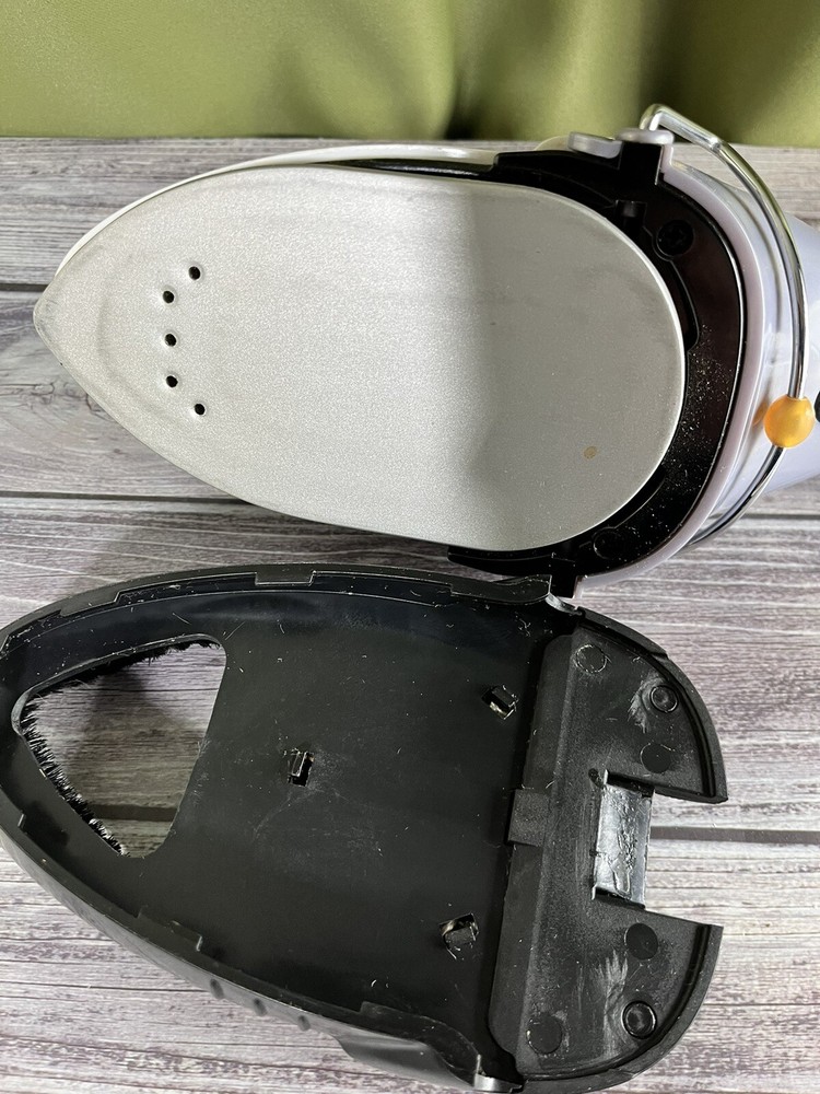 Conair Handheld Sole Plate Fabric Steamer GS16 Tested