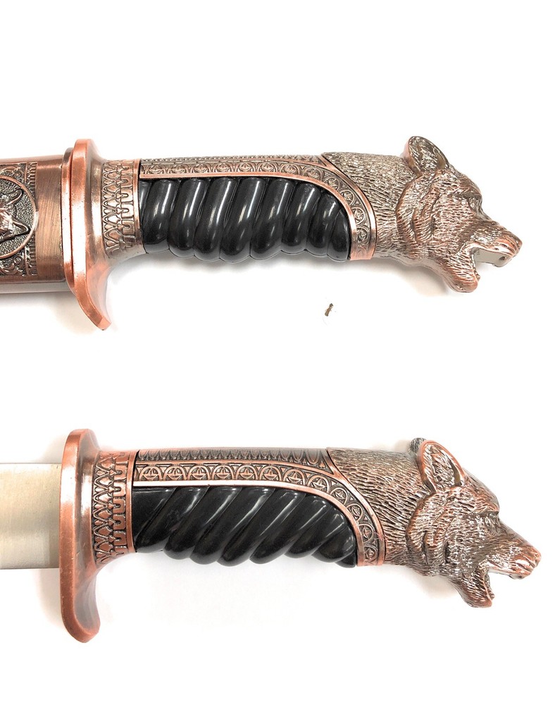 14'' WOLF HUNTING KNIFE WITH SCABBARD