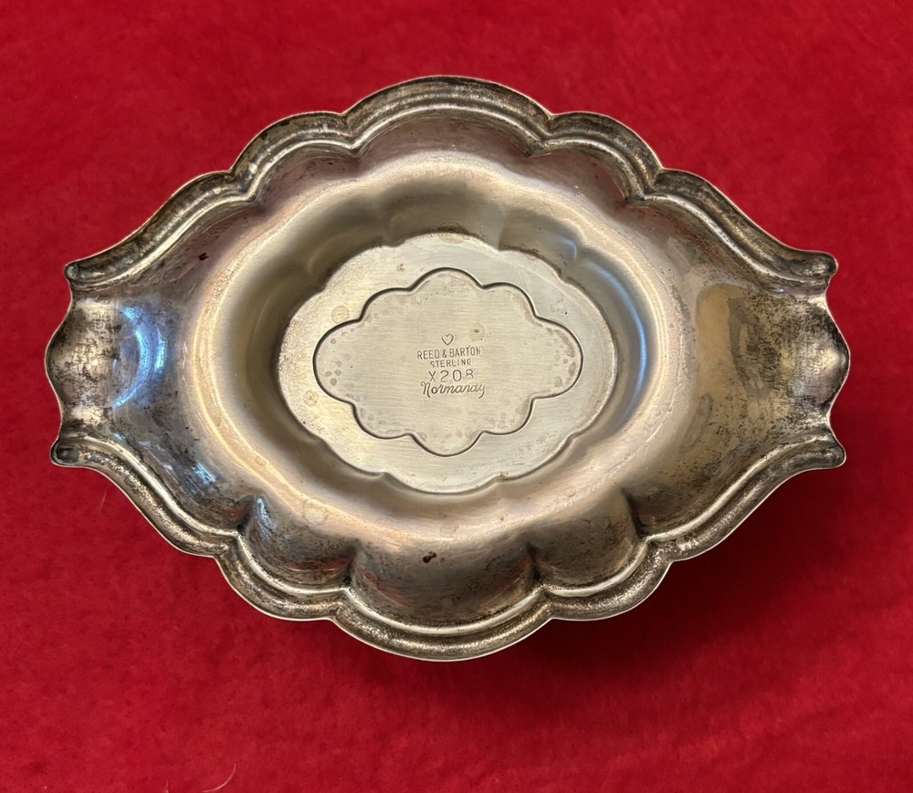 Antique Normandy, Reed & Barton, Sterling Silver Condiment/Nut Dish X208
