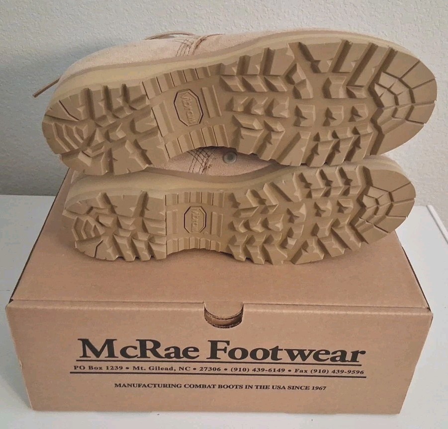 McRae Boots 8R Desert Tan & 3 Pair Socks Bundle NIB