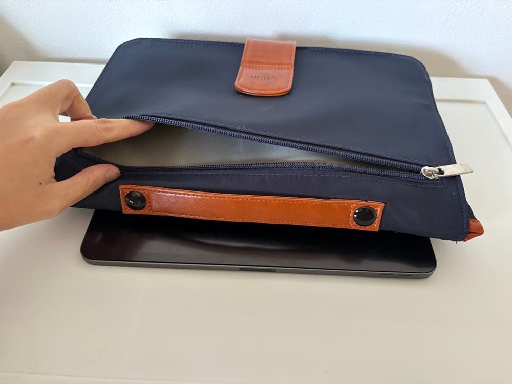 Utlum Navy iPad Case