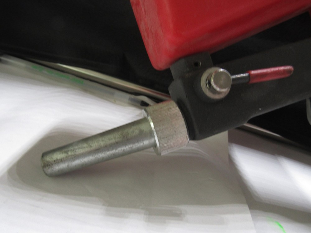 Central Pneumatic Gravity Feed Blast Gun Sand Blasting Machine Gun Preowned