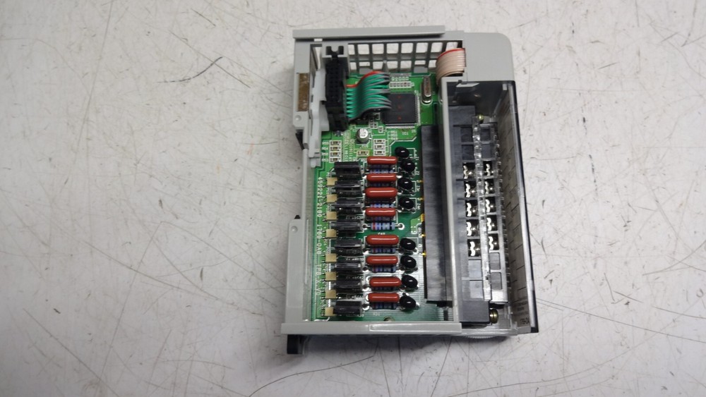 Allen-Bradley Compact I/O 1769-OA8 Output Module