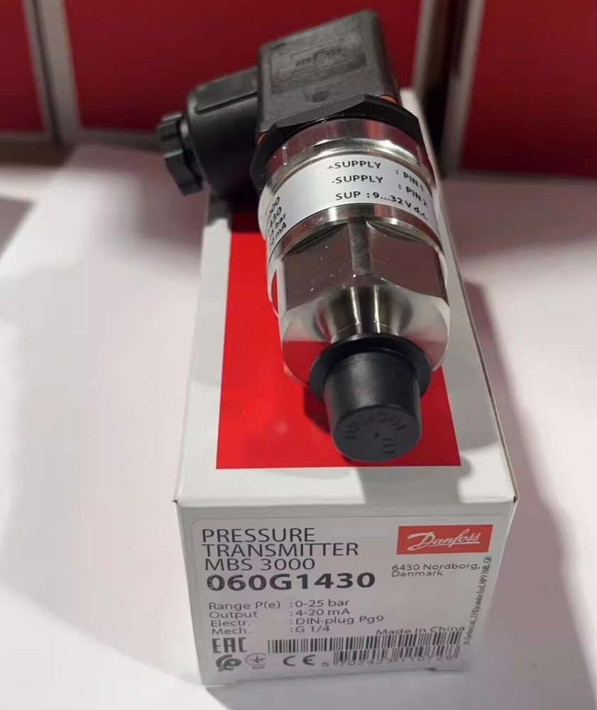 1pcs Danfoss Pressure Transmitter Sensor MBS3000 060G1430 0-25bar
