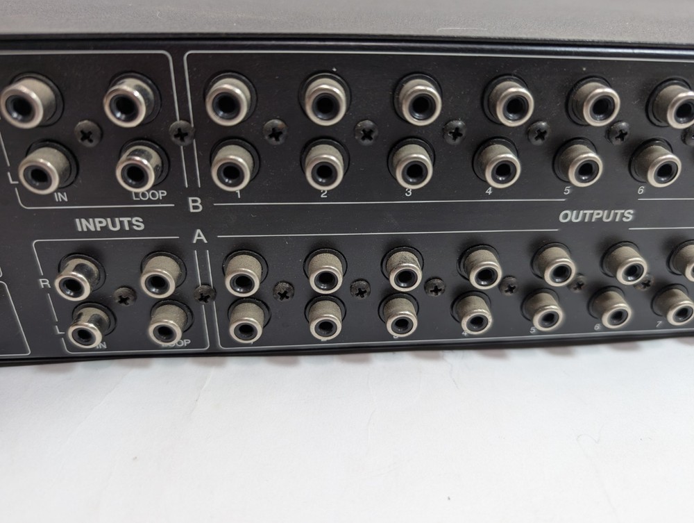 Kramer VM-20AR 1:20 Programmable Video Audio Amp Distributor UNTESTED