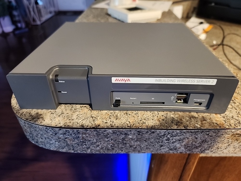 AVAYA AIWS2 BASIC IN-BUILT WIRELESS SERVER 700501482