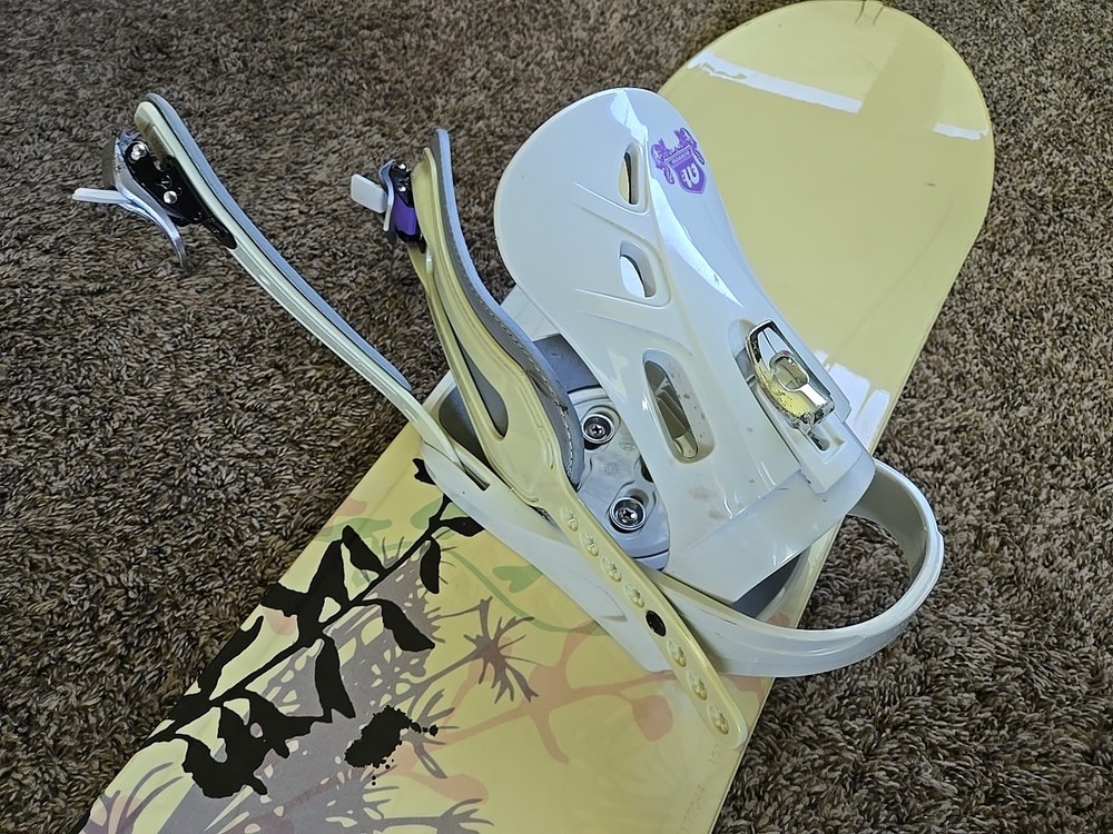 MORROW WILDFLOWER 53 SNOWBOARD WITH BINDINGS