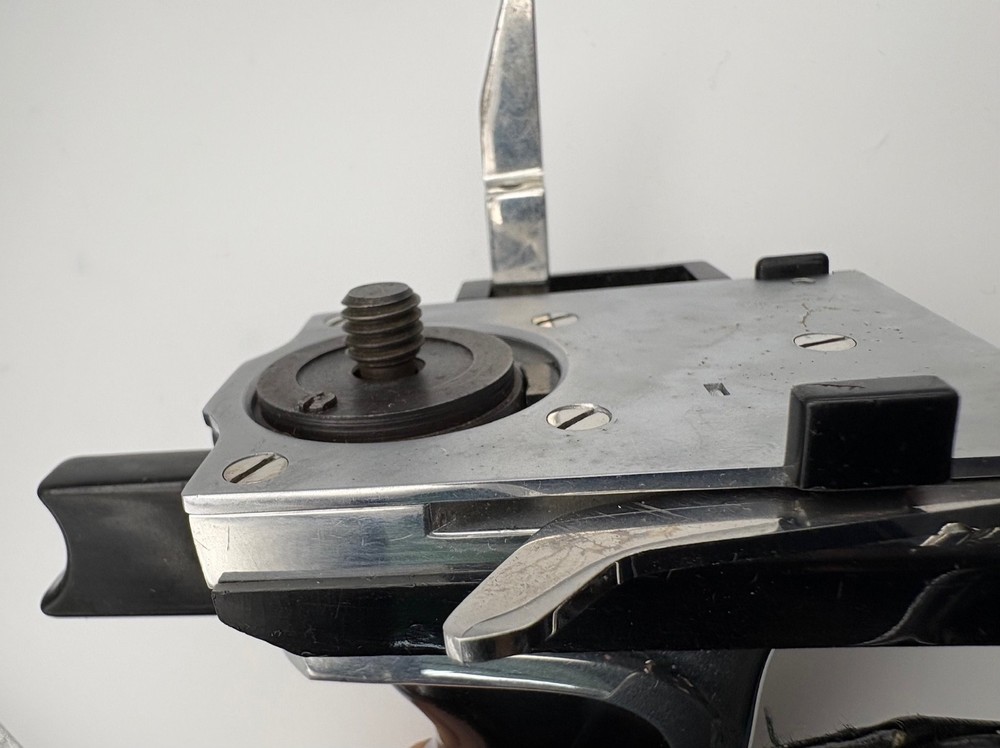 BOLEX 16mm RX HAND GRIP TRIGGER HANDLE W/Quick Release Disc REX 5 REX 4