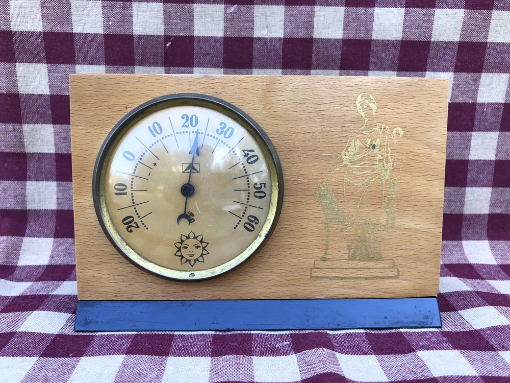 Soviet tabletop Barometer-Hygrometer atmospheric pressur USSR