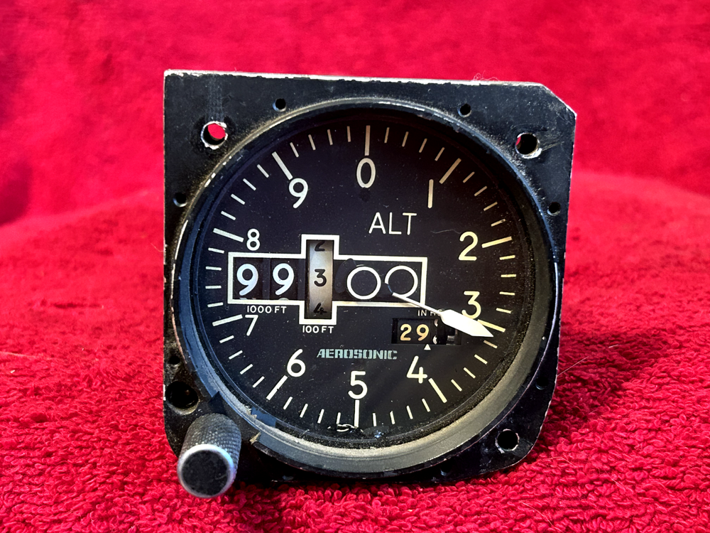AEROSONIC ALTITUDE REPORTING PRESSURE ALTIMETER