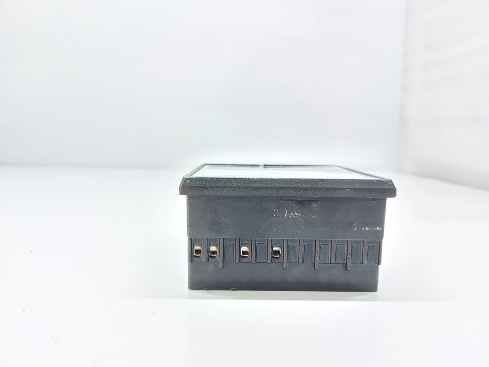 Elmeasure Alpha V Volt Meter