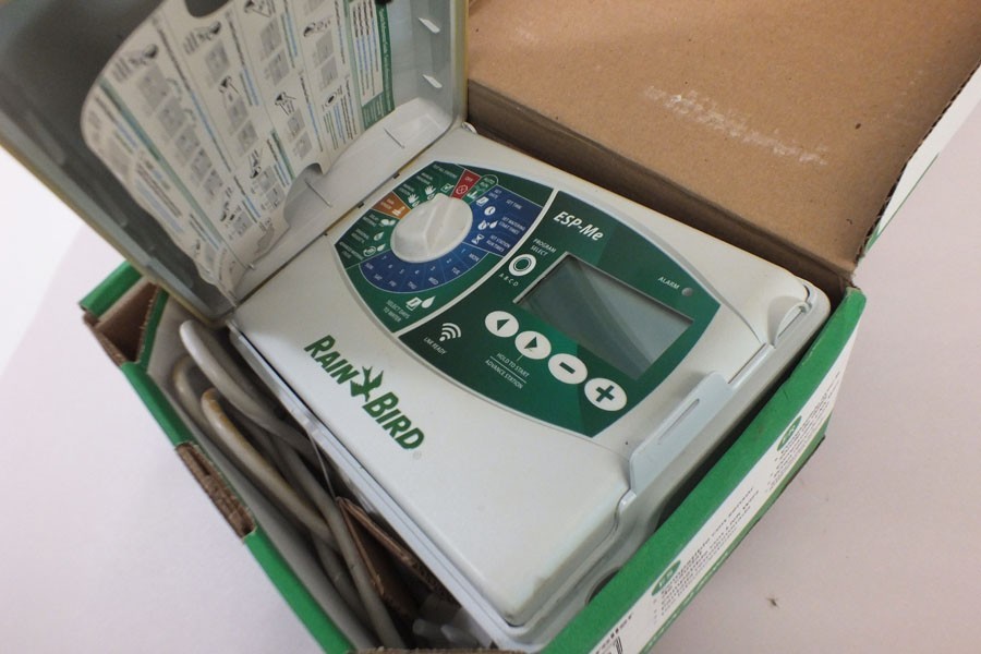 Rainbird ESP - ME3 Controller 4 Zone Stations Sprinkler In Box