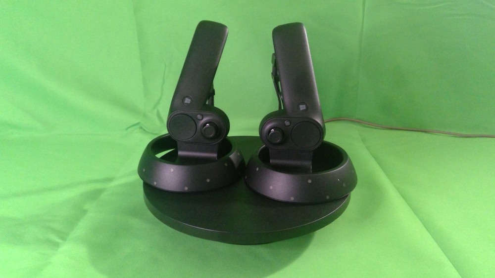 Acer Virtual Reality Windows Head-Mounted Display-H7001 Headset and Controllers.