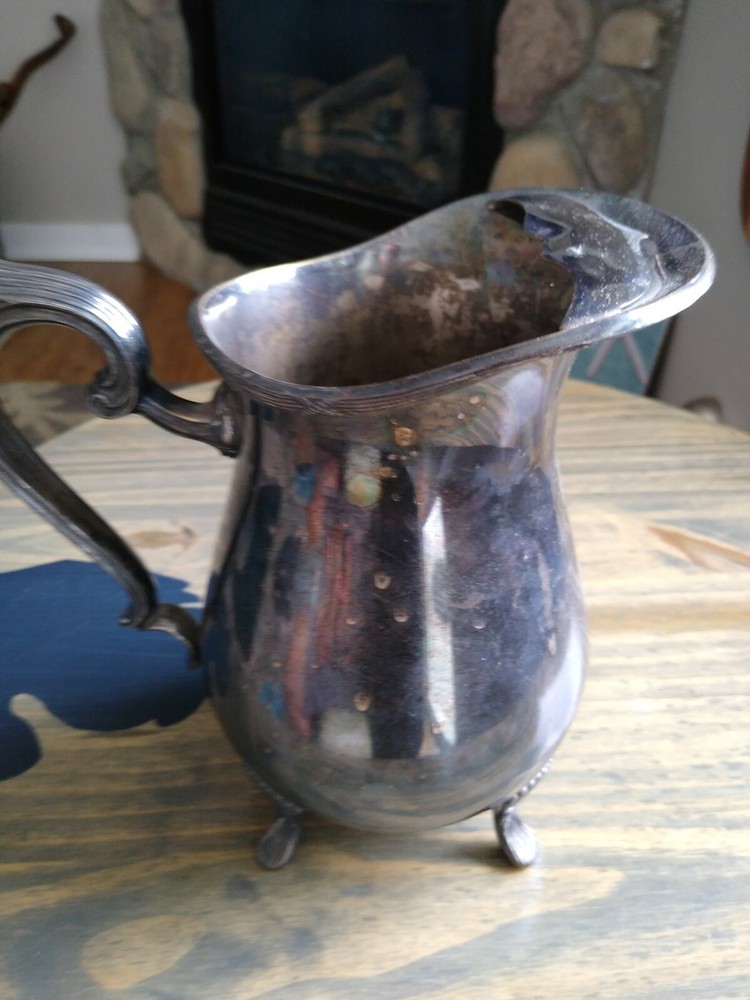 Footed Towle Silverplate Water Pitcher With Ice Guard
