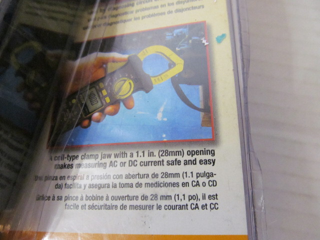 General Auto Ranging AC/DC True RMS 400A Clamp Meter DAMP68