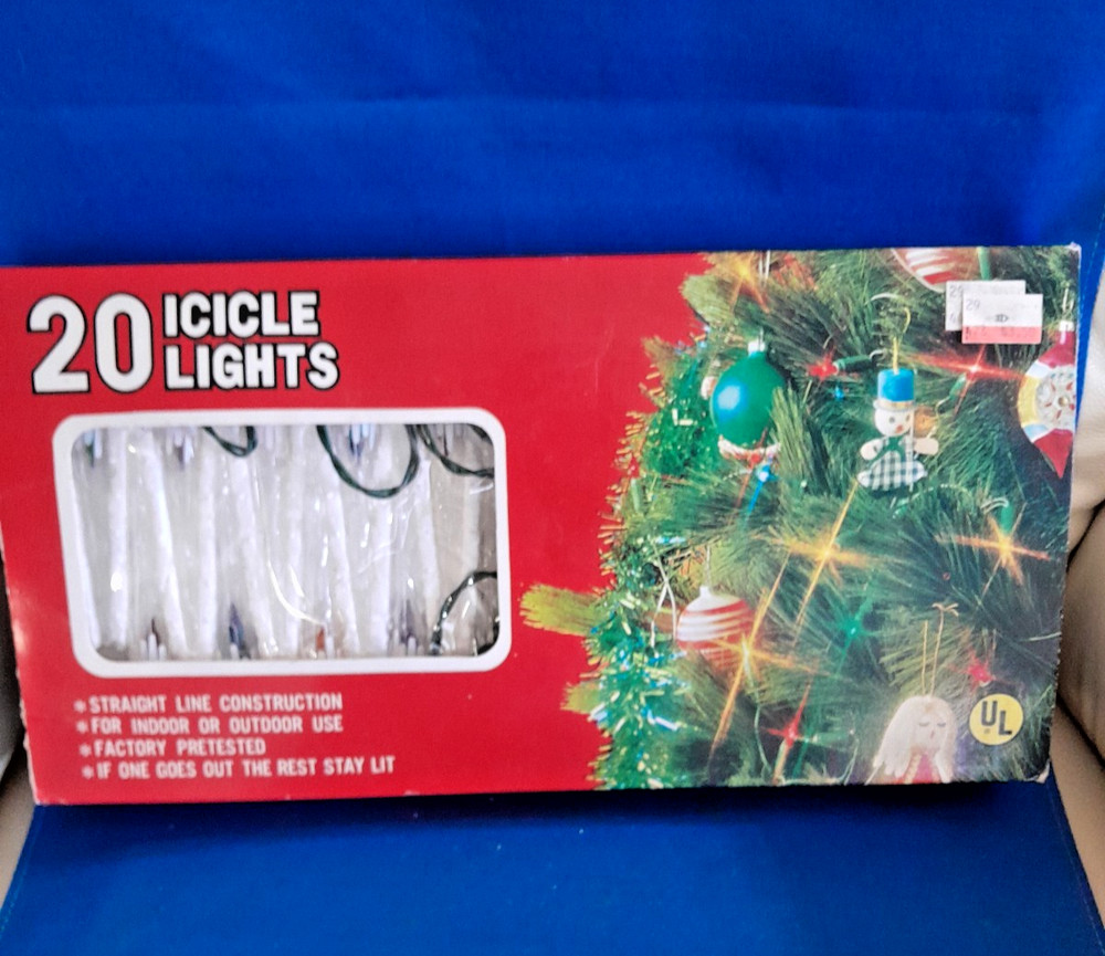 VINTAGE ICICLE CHRISTMAS  LIGHT  STRING OF 20 TESTED WORKING NICE