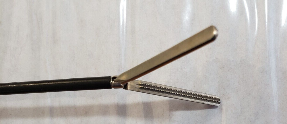 Richard Wolf 8393.191 Laparoscopic Atraumatic Grasping Forceps 5mmx36cm