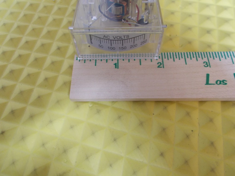 Analog AC Mini Voltmeter 0-250VAC