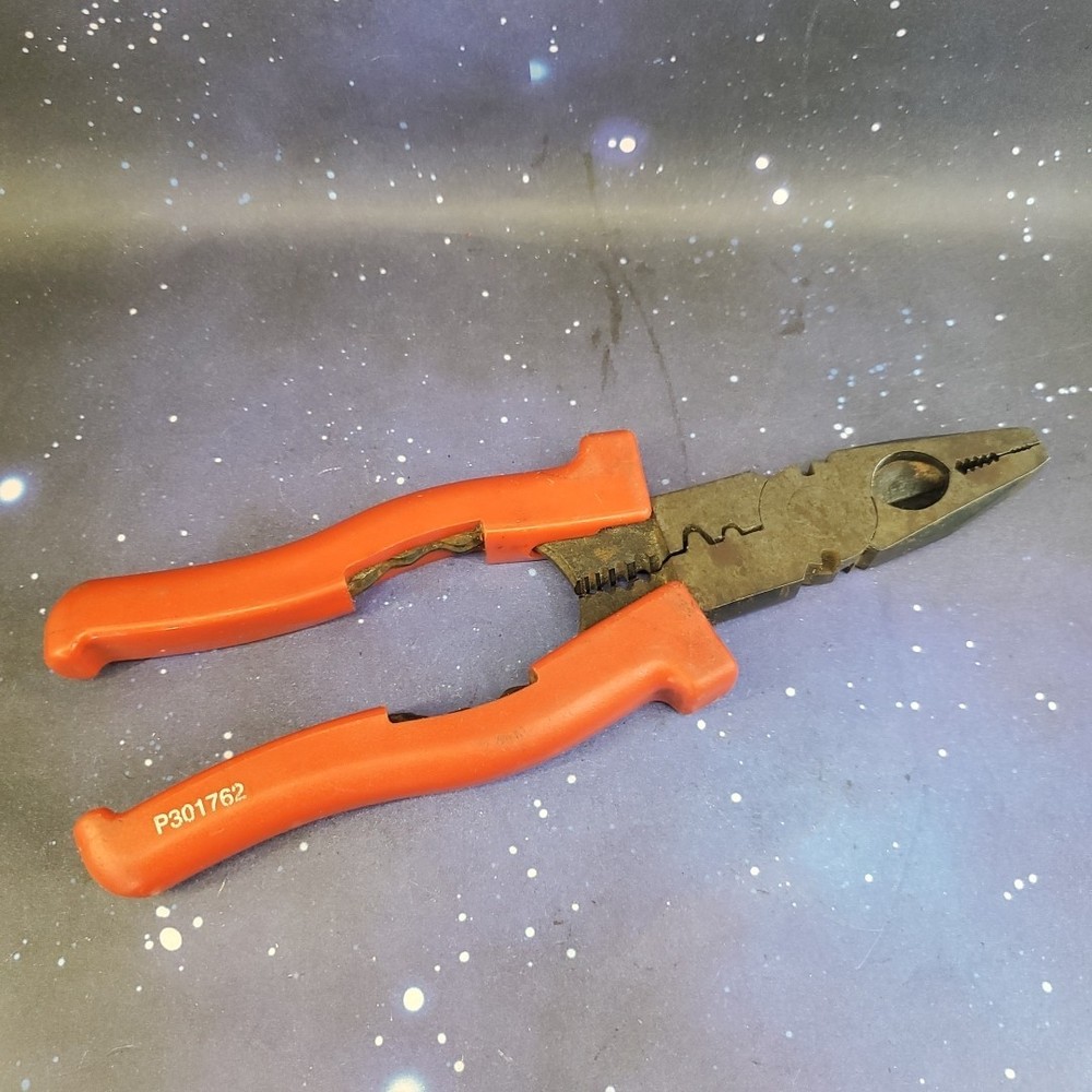 Mac Tools Lineman Pliers, Crimper , Stripper , Cutter Tool P301762