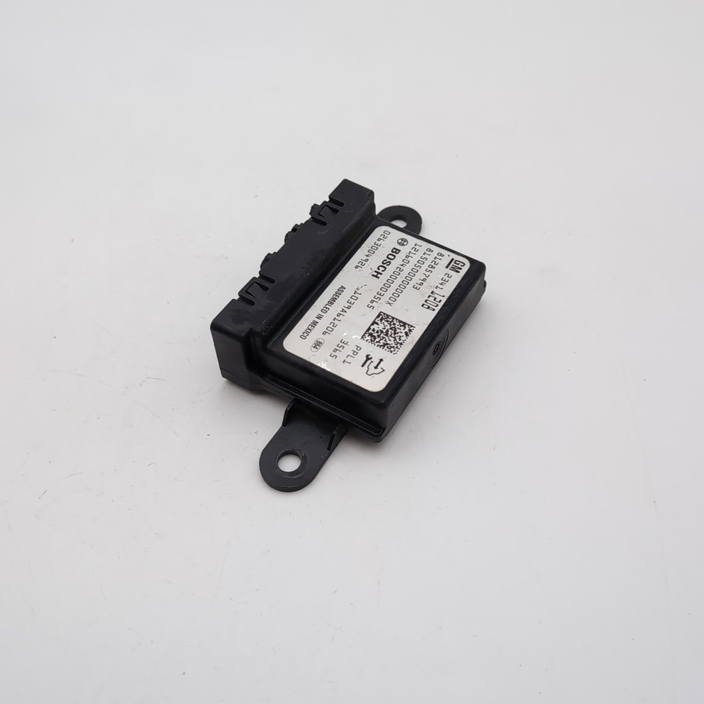 2016 2017 2018 2019 CHEVROLET IMPALA DRIVER PARK ASSIST CONTROL MODULE 23411208