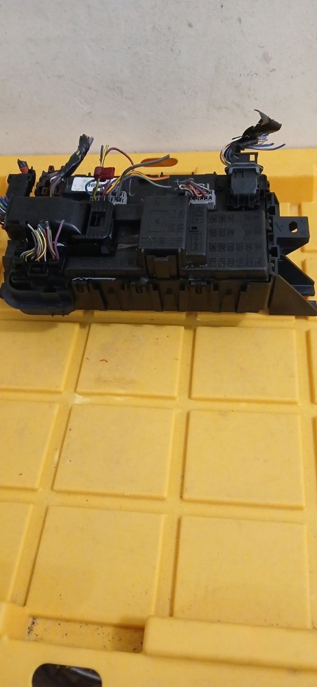 2012 Ford Explorer Fuse Box #BC3T-14B476-DH