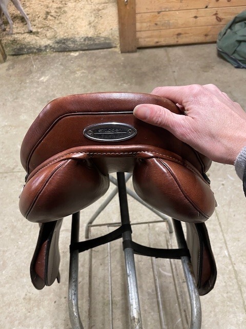 Stubben Ascend English Saddle