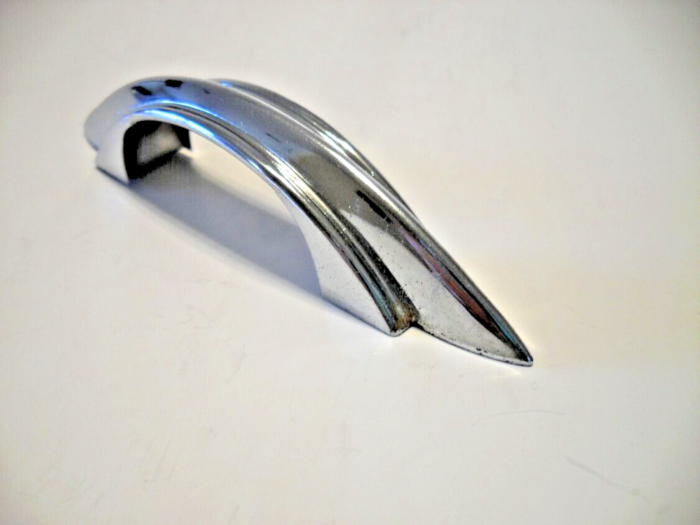 Vintage Chrome Drawer Pulls Stepped Sides Pointed Ends Cabinet Handle Amerock