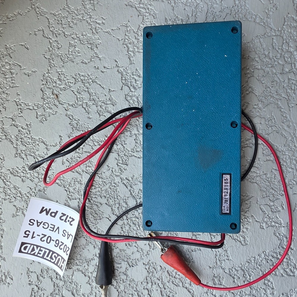 Vintage Montgomery Ward Electronic Engine Analyzer Model 61-82046 Tested Working