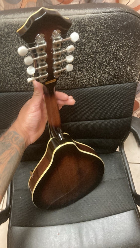 Fender CT-100 Mandolin Sunburst