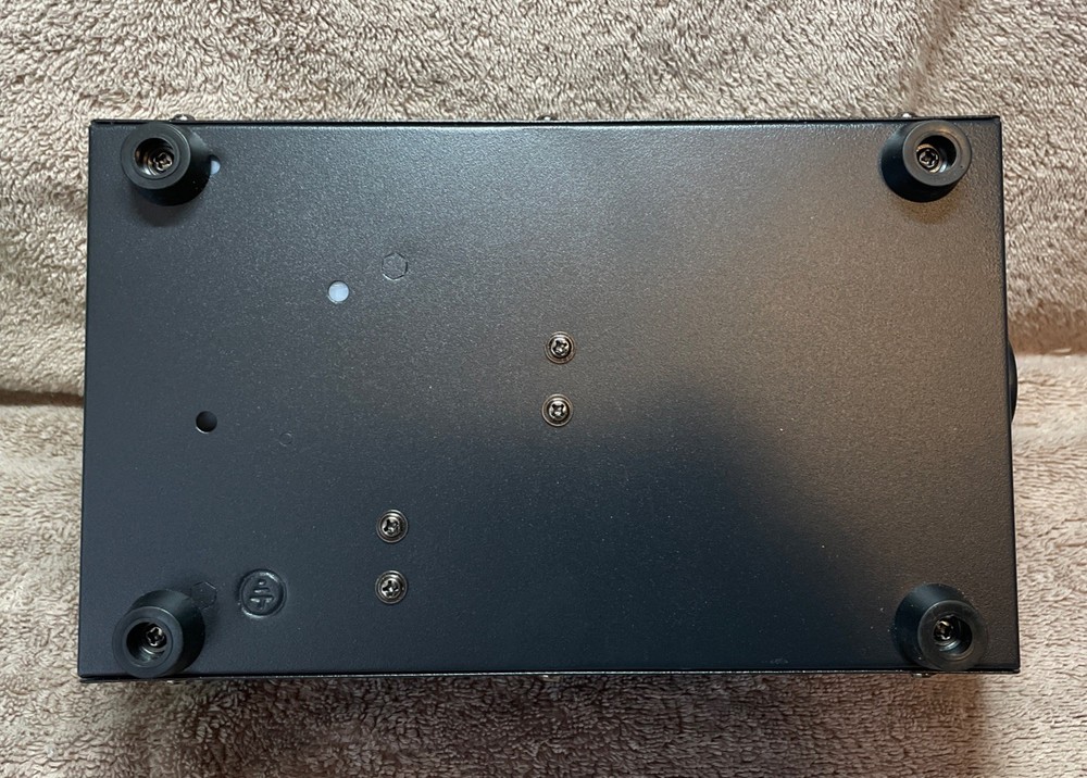 Fog Machine / Remote Control With 6 RGB LED lights