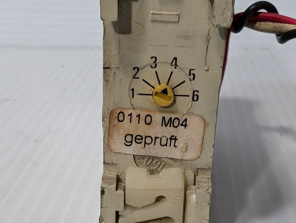 Dold MK7855.81/024 Multi-Function Time Delay Relay, 220VAC, .25SEC-640SEC