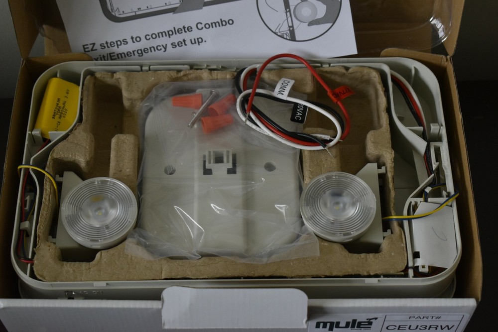 LED EXIT AND EMERGENCY COMBO ( CEU3RW )