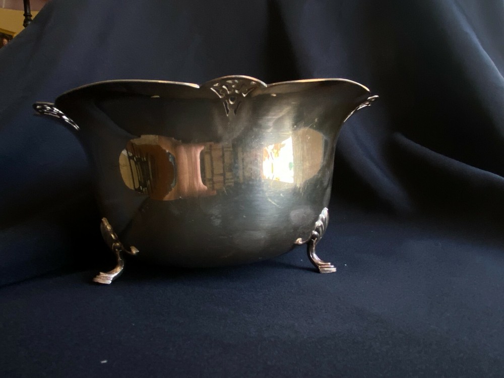Vintage WM Rogers Silver Plated Footed Bowl #427