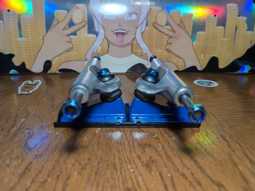 Silver M-Class 8.25" Skateboard Trucks Pair – Blue & Polished Silver