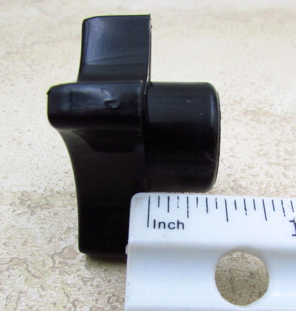 QTY (4), 1/4-28 Fine Thread, Clamping, Thru Hole, Plastic Grip, 4 Point, Knobs