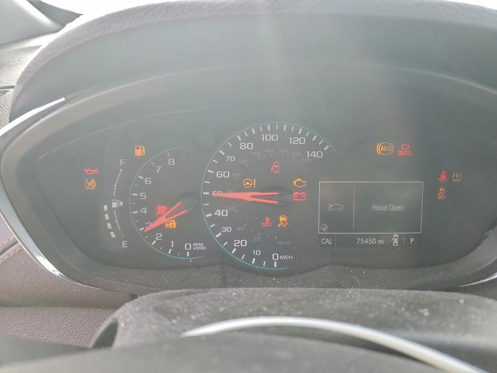 TRAX 2017 Glove Box 4946312