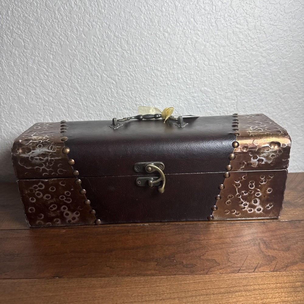 Rustic Tooled Carrying Case Wine Box