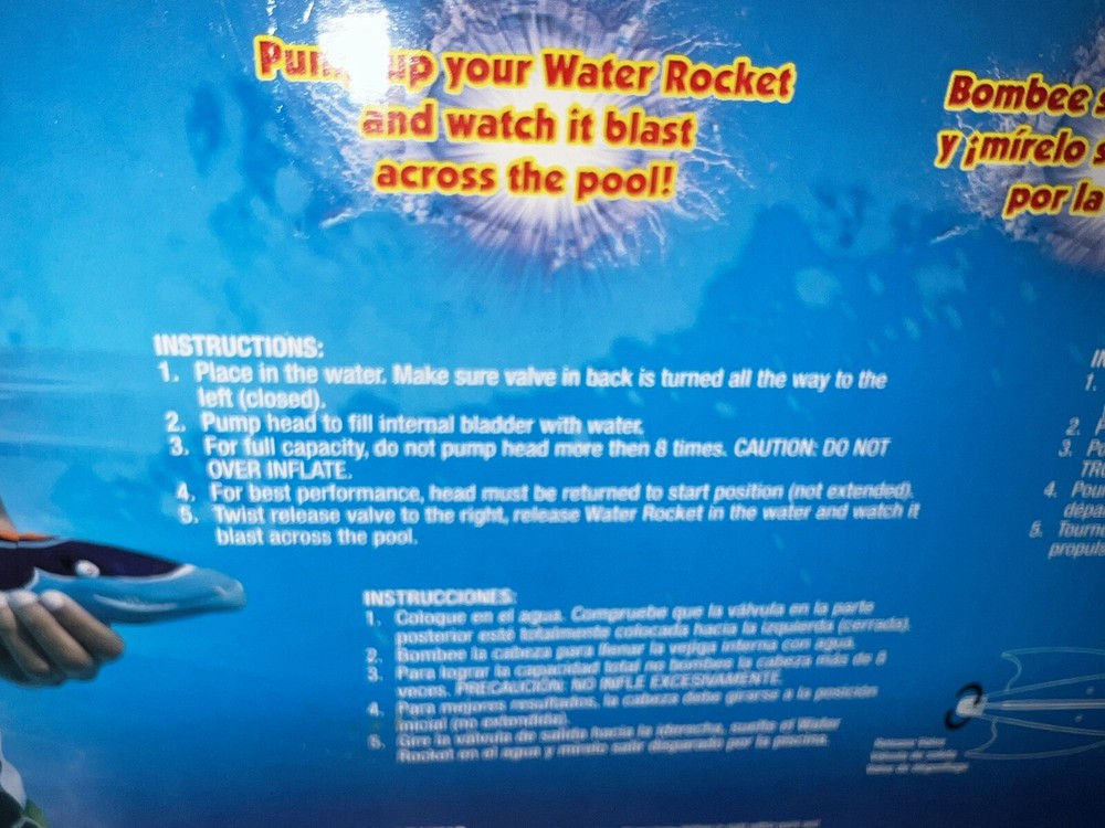 SWIM WAYS BARRACUDA WATER ROCKET NEW